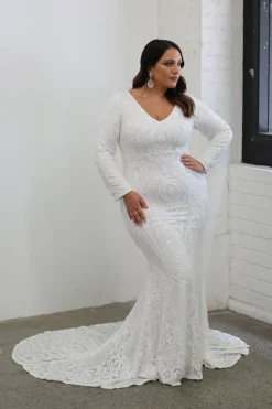 Elena Long-Sleeve Pattern Sequin Gown - White/White