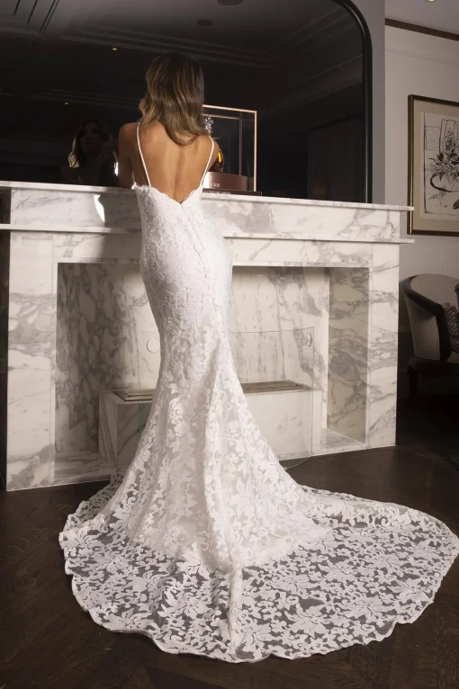 Florentina Lace Gown - White