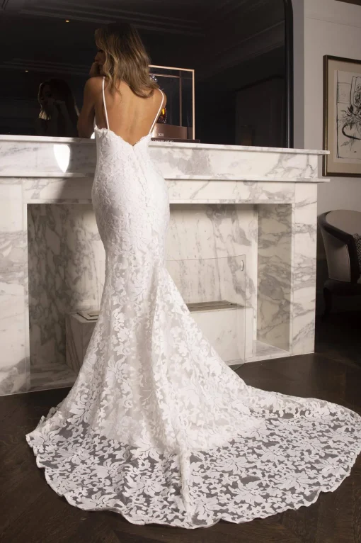 Florentina Lace Gown - White